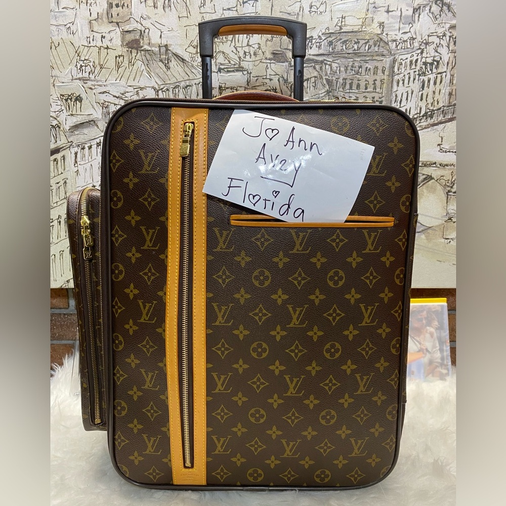 💗💗💗SOLD💗💗💗

🤩LV BOSPHORE 45 ROLLER LUGGAGE MONOGRAM🤩